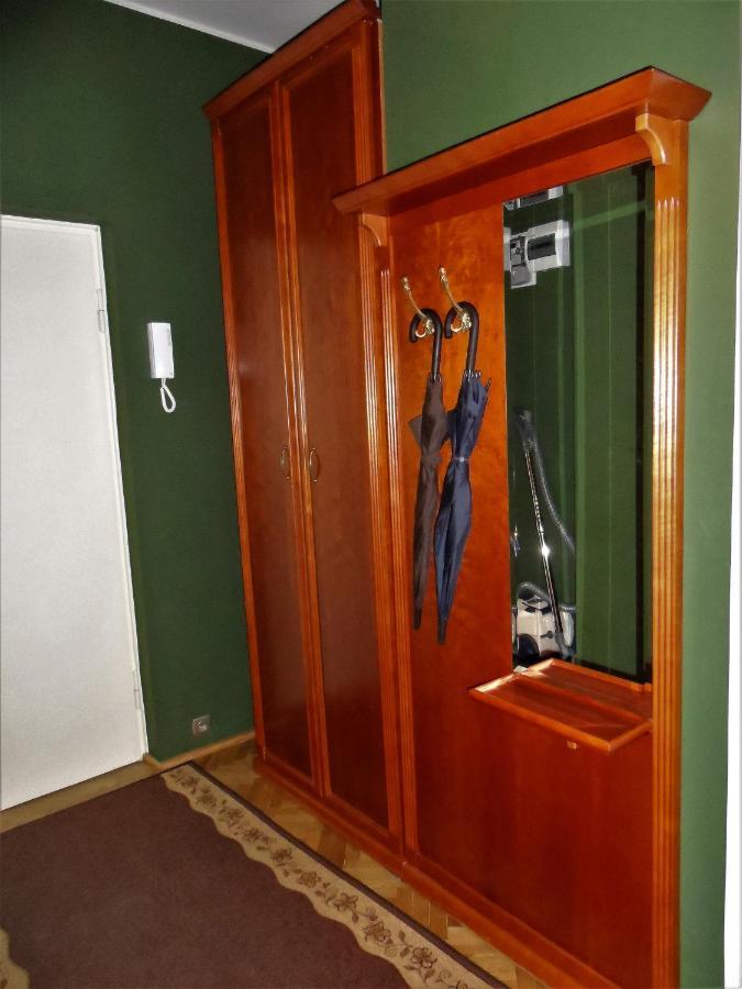 Apartament Kris - faktury VAT- bezpłatny parking, 2 sypialnie, salon, balkon Gdynia Zewnętrze zdjęcie